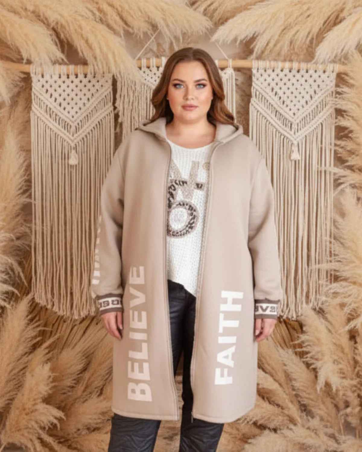 Sweaty Mantel Believe Faith Jacke Damen_Kapuzenjacke_mit_Rei_verschluss_Beige Purplerose Fashion