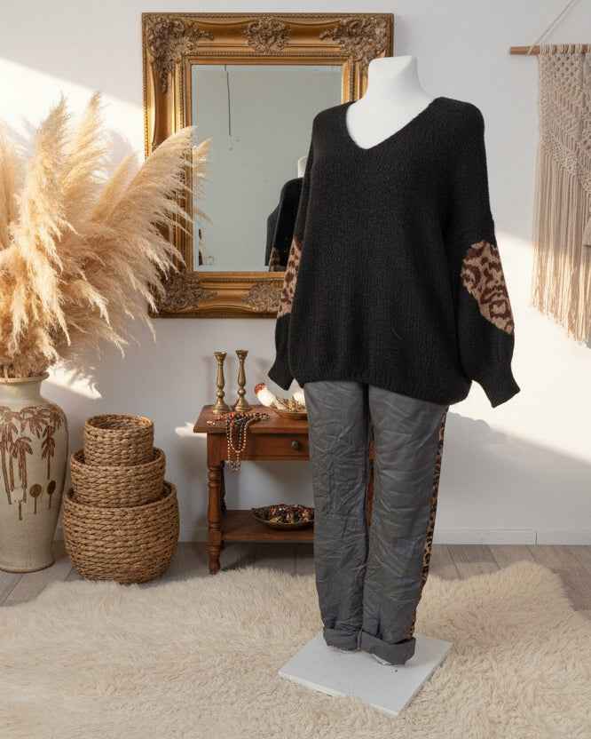 V-Ausschnitt Pullover Leo Heart Pullover Grobstrick_V-Ausschnitt_Pullover_Leo_Herzen Purplerose Fashion