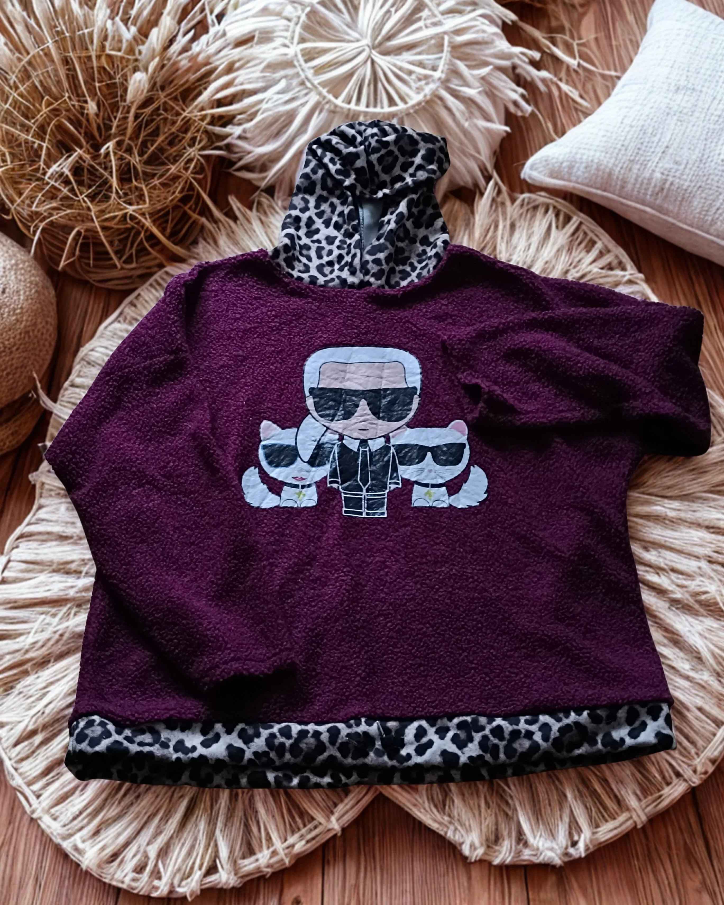 Bouclé Hoodie Karl - Second Hand Sweatshirt Sweatshirt_Hoodie_Karl_Katzen Purplerose Fashion