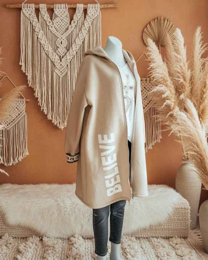 Sweaty Mantel Believe Faith Jacke photostudio-1764243040723 Purplerose Fashion