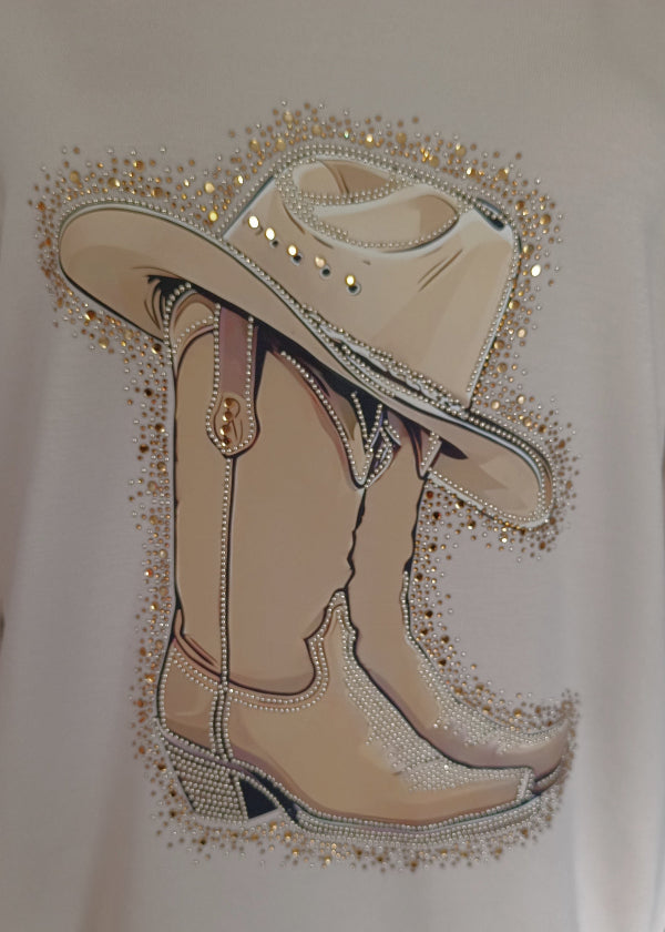 Damen Sweatshirt mit Kapuze
Farbe Beige
Kapuze
an den Seiten 2 raffinierte Reißverschlüsse&nbsp;
die Reißverschlüsse lassen sich von oben nach unten öffnen
auffälliger Print
Print Cowboystiefel und Hut
Verzierung mit Strasssteinchen und Metallperlen
glatte Bündchen an den Ärmeln
weich fließender Stoff
AA ca. 58 cm, passend bis Größe 42/44
Armlänge ca. 45 cm, Länge ca. 66 cm
Material: 50% Viskose, 45% Polyester, 5% Elasthan
Keine Garantie für abfallende Steinchen und Metallperlen