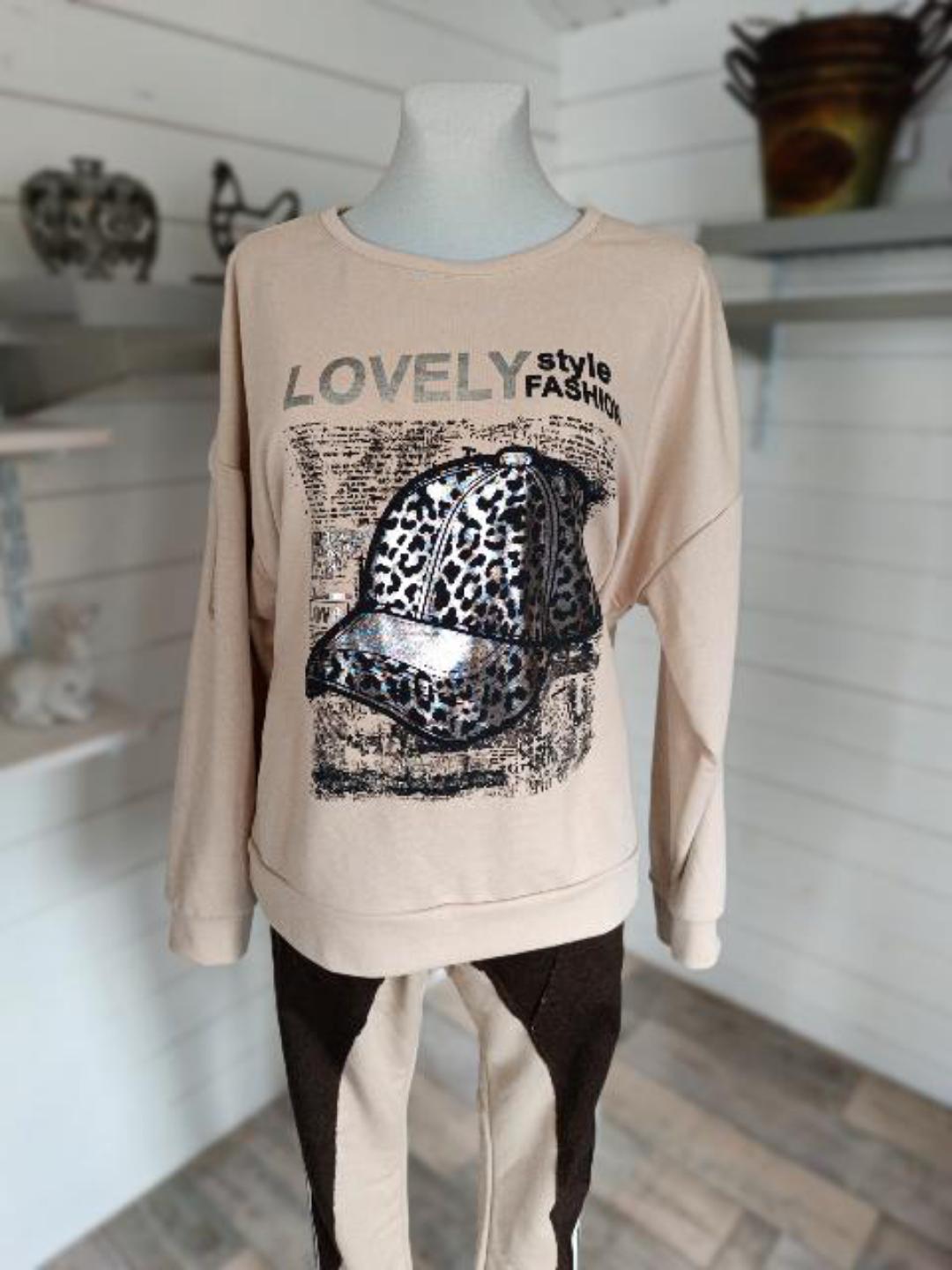 Sweaty Leo Cap Lovely