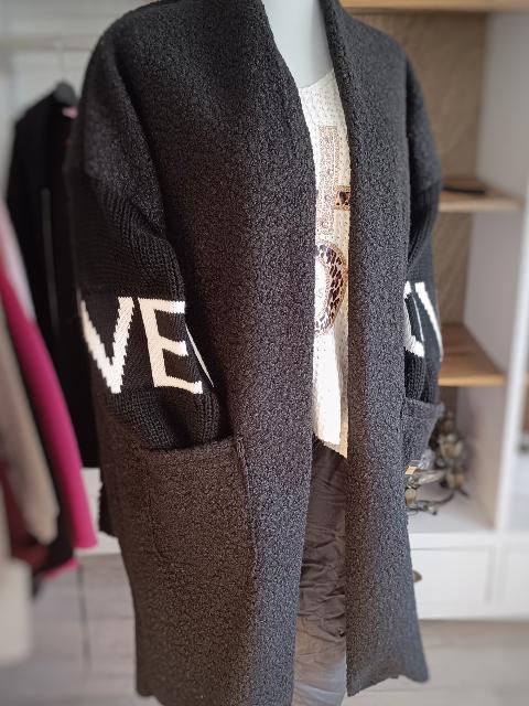 Bouclé Strickjacke Love - Purplerose Fashion